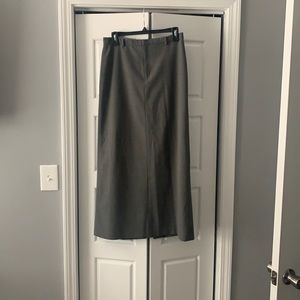 GAP skirt Size 6 52% polyester 43% wool 5% spandex. Lining 100% acetate.